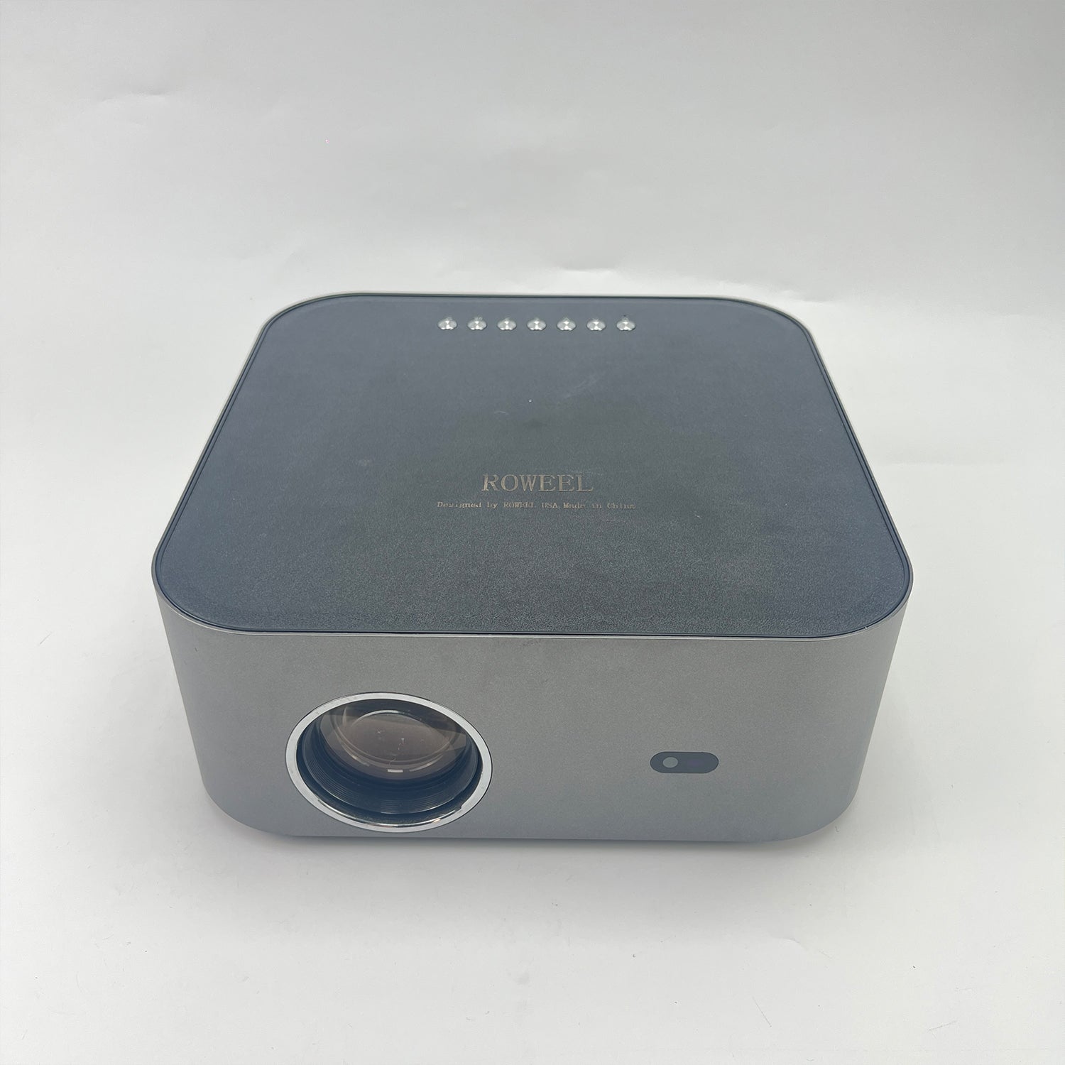 ROWEEL Slide projectors  ,Smart Projector with WiFi and Bluetooth,  Dolby Audio , Auto Focus